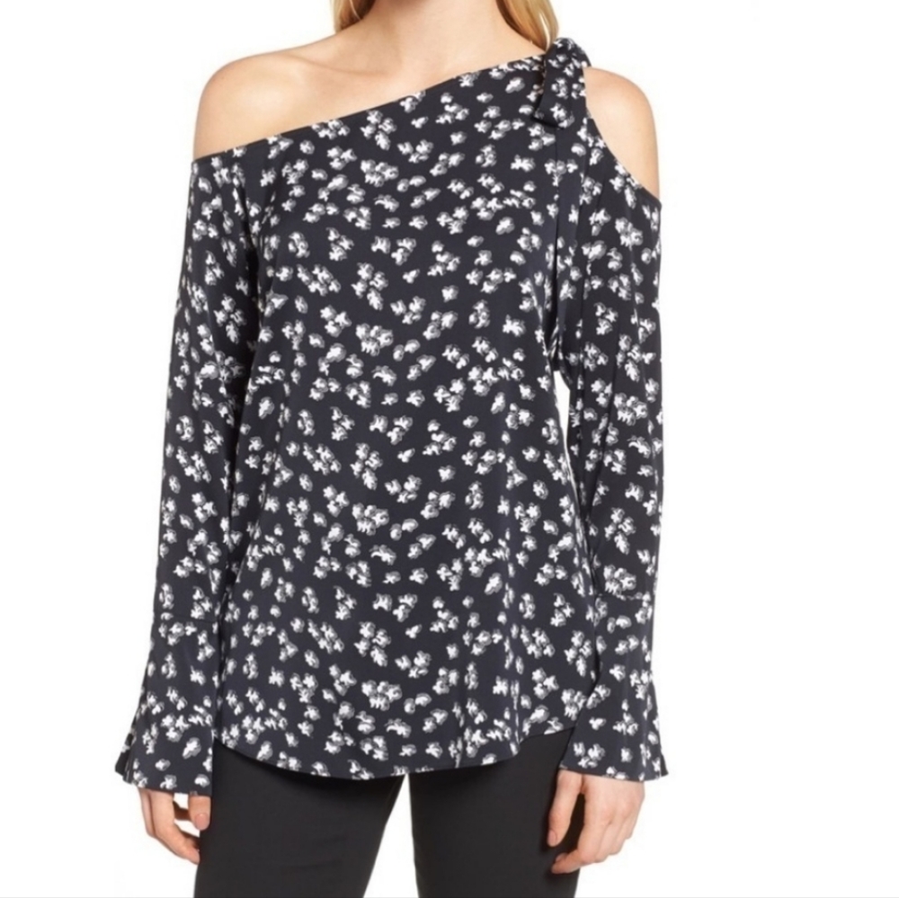 🔥Lewit bow detail one shoulder silk blouse 2